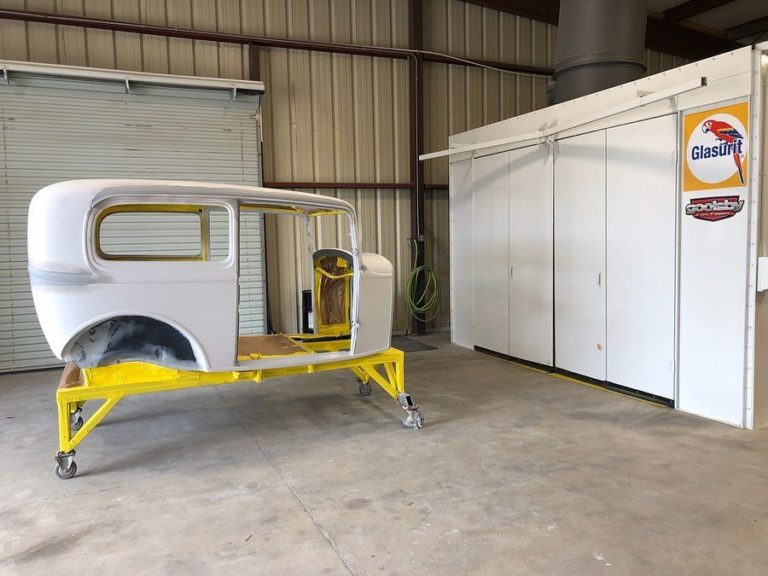 1932 Ford Tudor Sedan 5th Avenue Special ready for paint