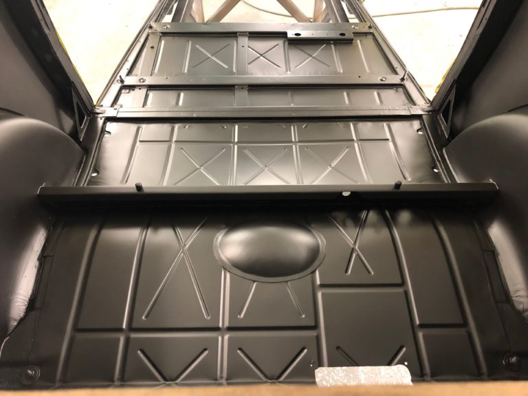 1932 Ford Tudor Sedan 5th Avenue Special floor pan