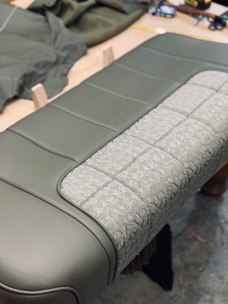 1932 Ford Tudor Sedan 5th Avenue Special Interior