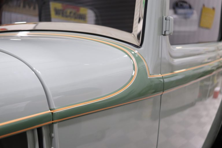 1932 Ford Tudor Sedan 5th Avenue Special Final assembly