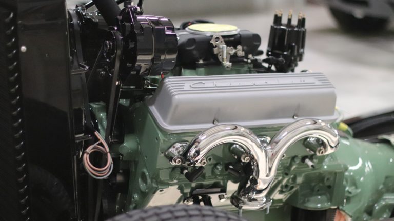 1932 Ford Tudor Sedan 5th Avenue Special frame and engine