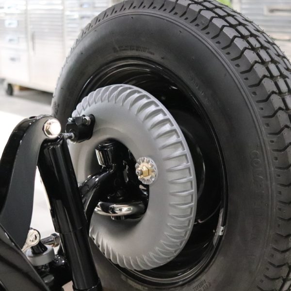 1932 Ford Tudor Sedan 5th Avenue Special frame and engine