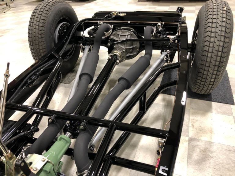 1932 Ford Tudor Sedan 5th Avenue Special frame and engine