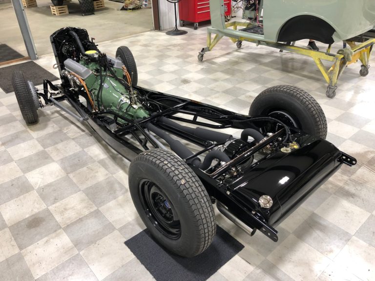 1932 Ford Tudor Sedan 5th Avenue Special frame and engine