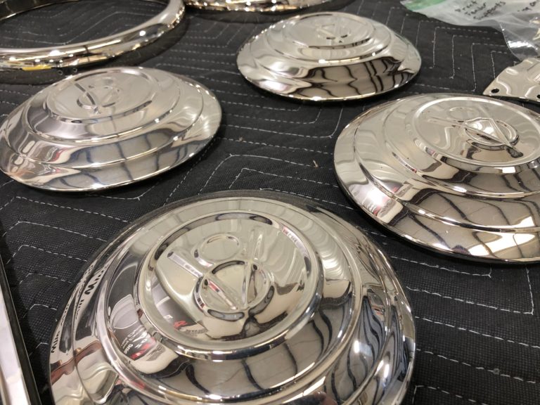 1932 Ford Tudor Sedan 5th Avenue Special chrome