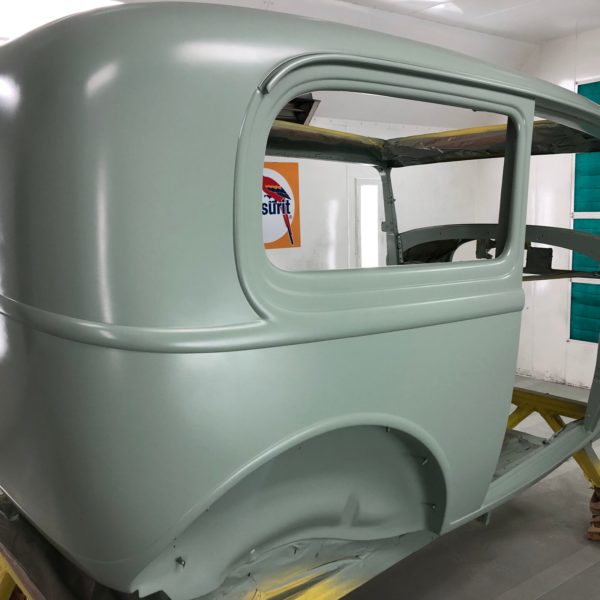 1932 Ford Tudor Sedan 5th Avenue Special ready for paint