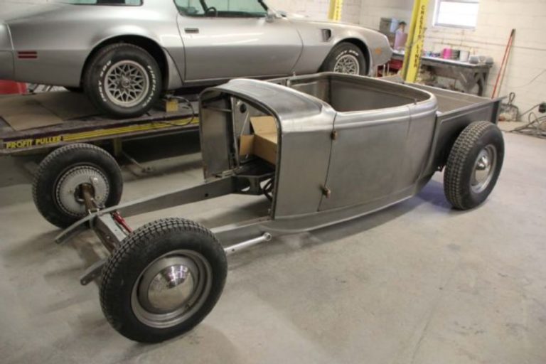 Custom 1932 Ford Roadster Pickup built by Goolsby Customs