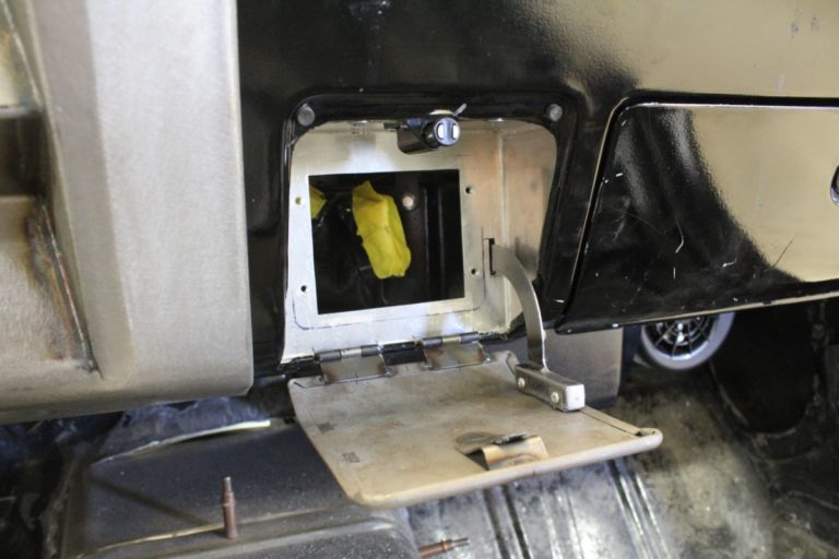 Custom 1969 Camaro radio fabrication and install