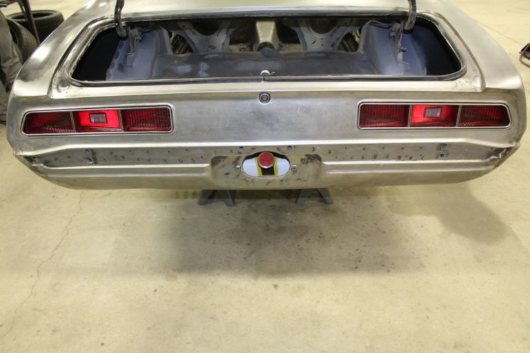 Custom 1969 Camaro Hot rod Ricks tanks fuel cell install