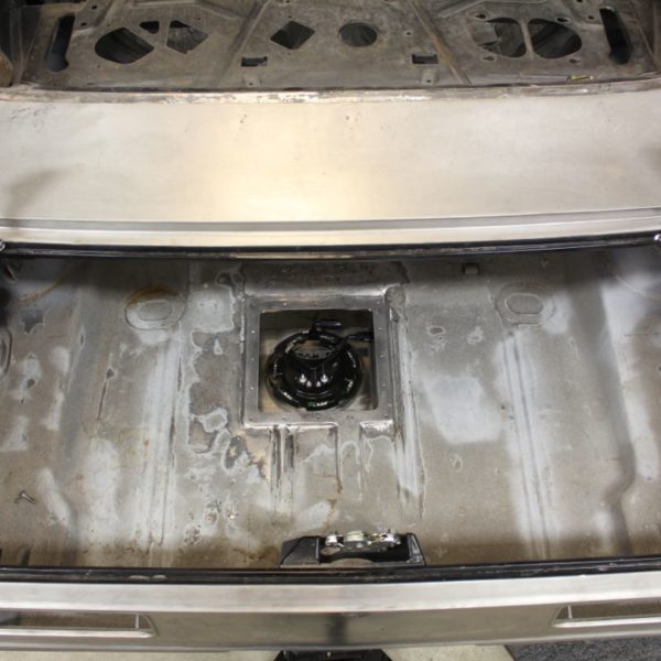 Custom 1969 Camaro Hot rod Ricks tanks fuel cell install