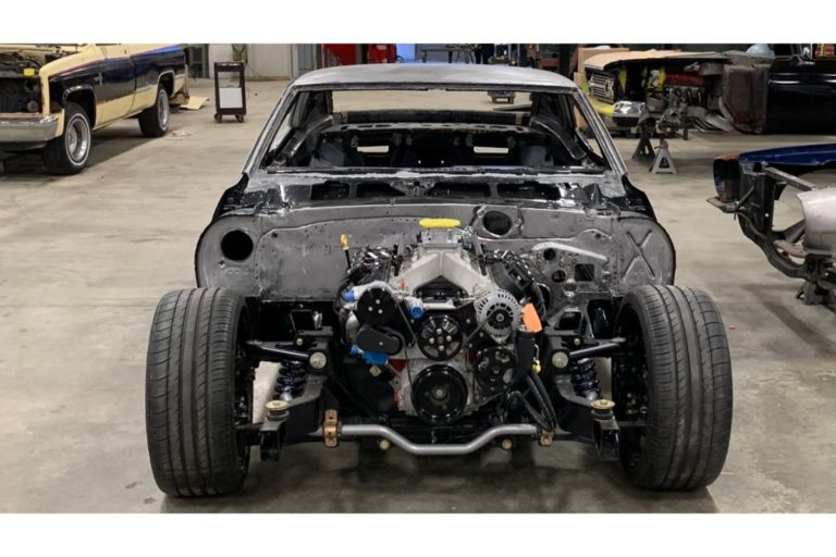 Custom 1969 Camaro Don Hardy Racing engine install