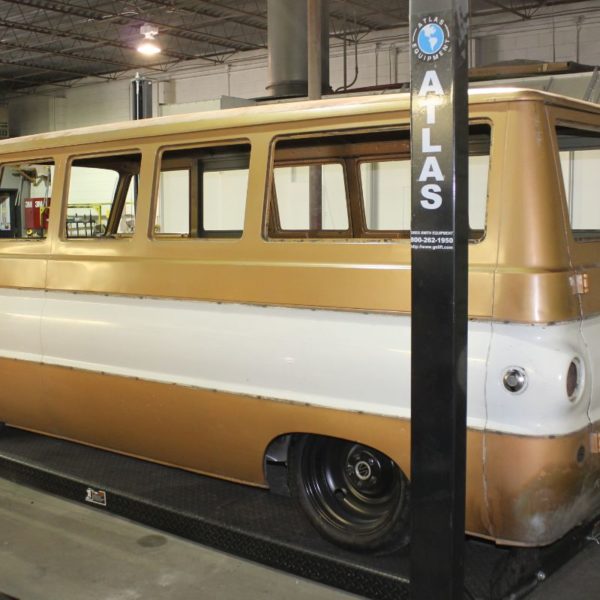 Custom 1969 Dodge A 108 Hemi Van build