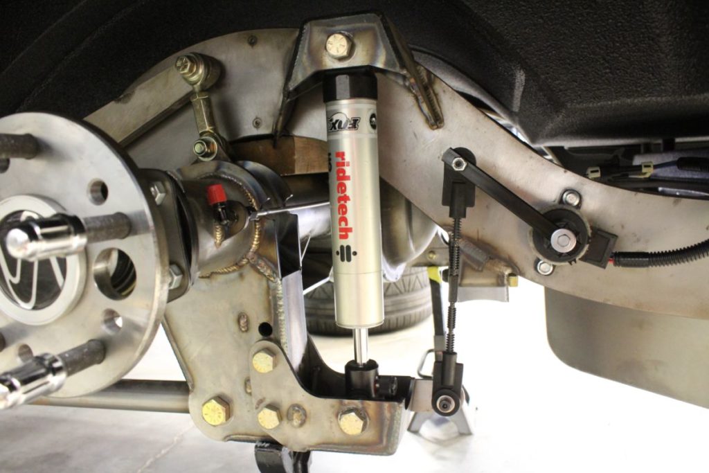 Moss's Custom 1968 Chevrolet C10 Hot rod truck Ridetech Air ride system