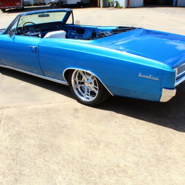 Custom 1966 Chevelle Convertible SS hot rod