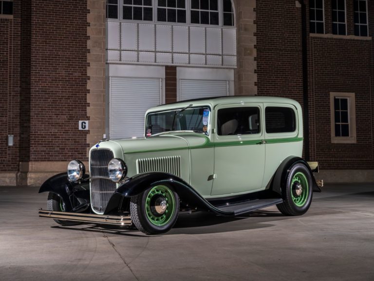 Custom 1932 Ford Tudor Sedan Hotrod built by Goolsby Customs