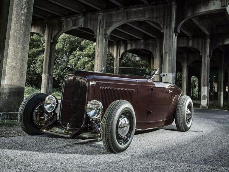 Custom Coach built 1932 Ford Roadster hotrod