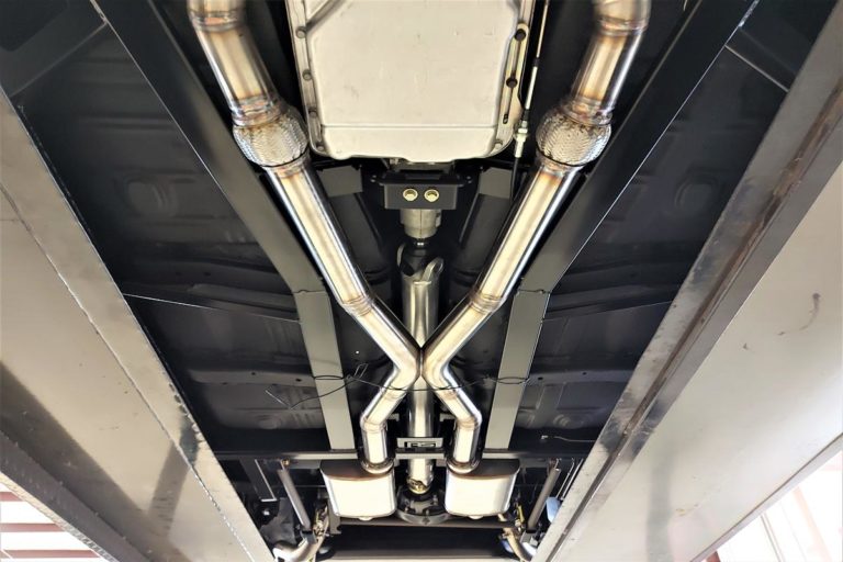 Custom 1969 SS Chevelle Pro Touring muscle car Magnaflow Exhaust