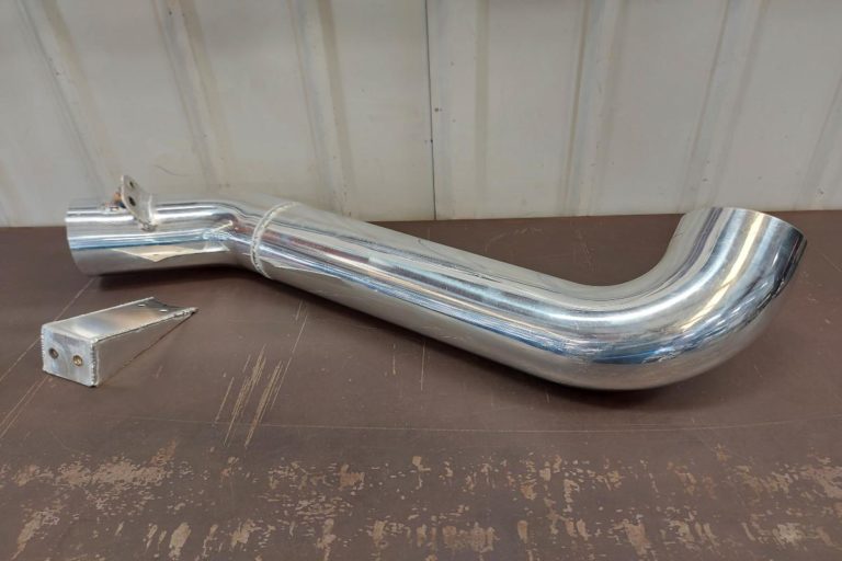 Custom 1969 SS Chevelle Pro Touring muscle car intake