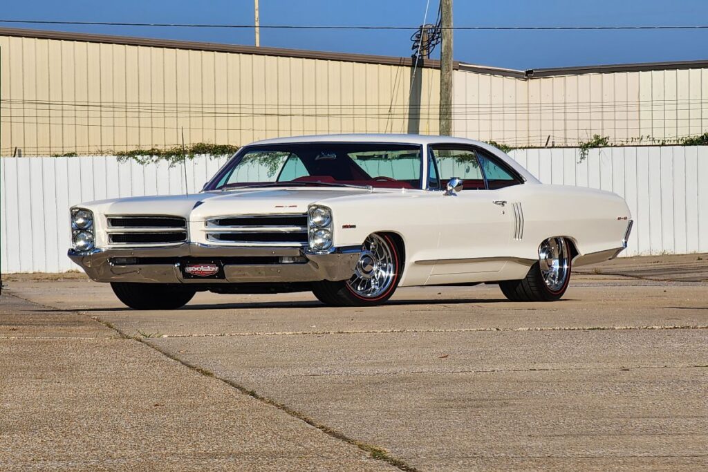 Custom LT4 1966 Pontiac Catalina 421 2+2 Restomod