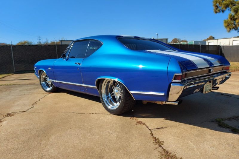 Custom 1969 SS Chevelle Pro Touring hot rod muscle car