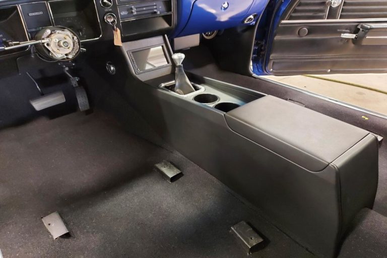 Custom 1969 SS Chevelle Pro Touring hot rod muscle car Custom interior