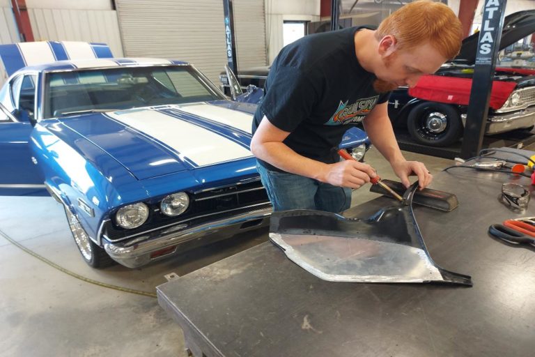 Custom 1969 SS Chevelle Pro Touring hot rod muscle car Custom interior