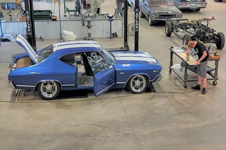 Custom 1969 SS Chevelle Pro Touring hot rod muscle car