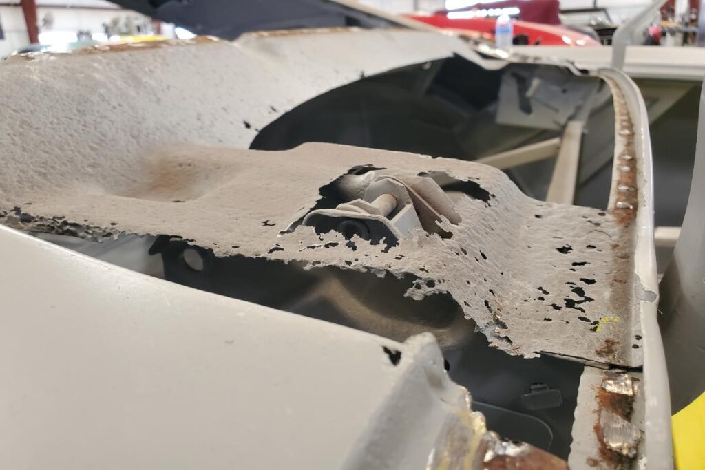 1966 Pontiac Catalina 421 2+2 Fabrication