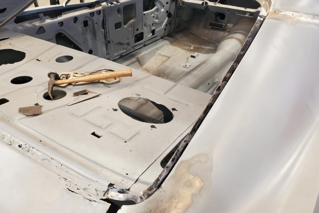 1966 Pontiac Catalina 421 2+2 Fabrication