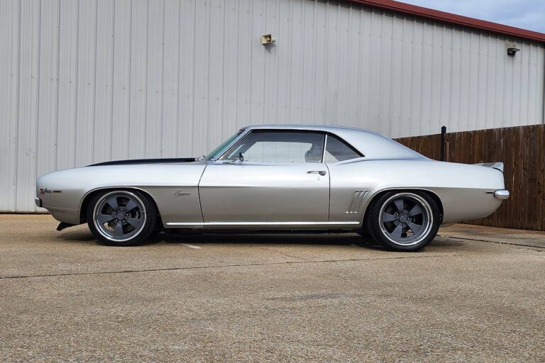 Silver 1969 Z28 Camaro Supercharged LT4 protouring restomod classic muscle car