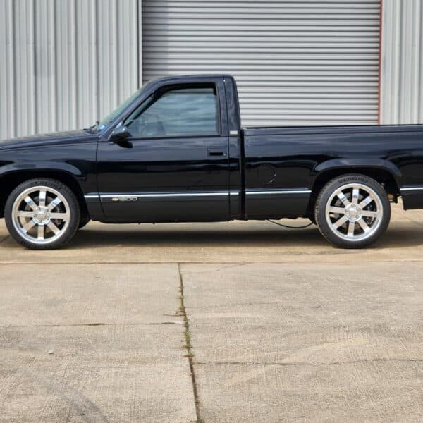 Custom 1994 SWB 1500 OBS restomod streettruck