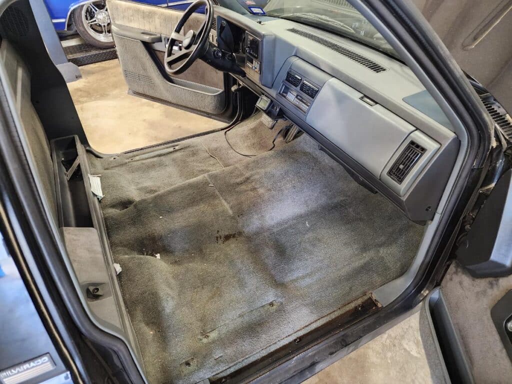 Custom 1994 SWB 1500 OBS restomod streettruck