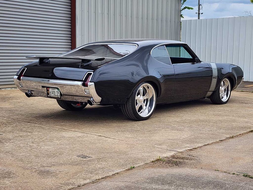 Custom 1969 442 Olds Vintage Restomod muscle car