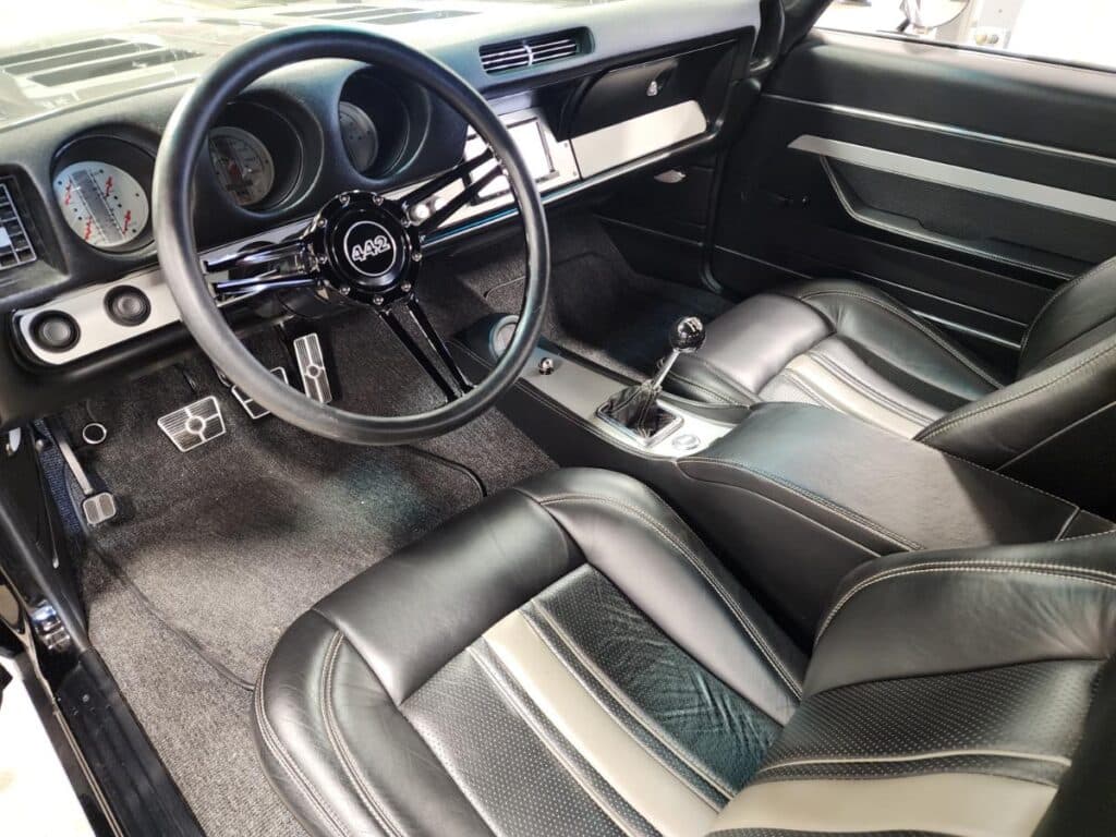 Custom 1969 442 Olds Vintage Restomod muscle car